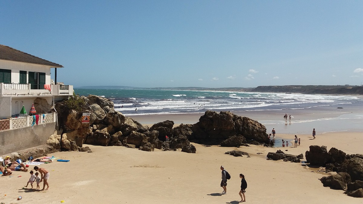 Plage de surf de Baleal &agrave; Peniche, sur la Silver Coast